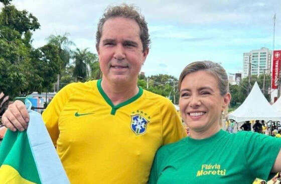 Flávia Moretti e o empresário Tião da Zaeli, ambos do Partido Liberal.