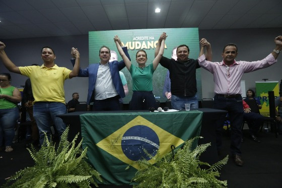 Flávia Moretti durante convenção. 