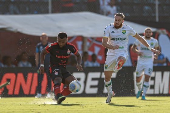 Cuiabá perdeu para o Vitória por 1 a 0.