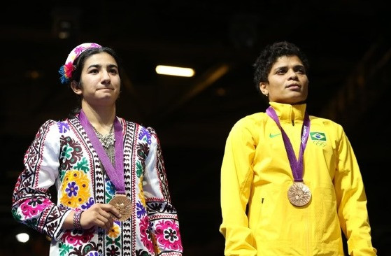  Adriana Araújo no pódio em Londres 2012