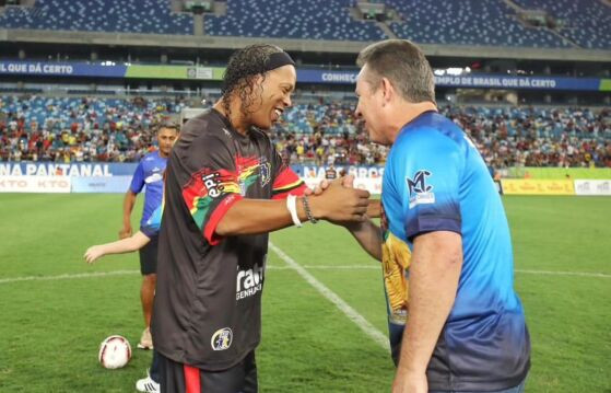 Ronaldinho Gaúcho e Mauro Mendes