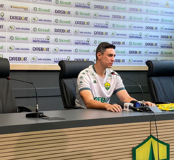 Bernardo Franco técnico do Cuiabá EC foi apresentado oficialmente nesta tarde (29)