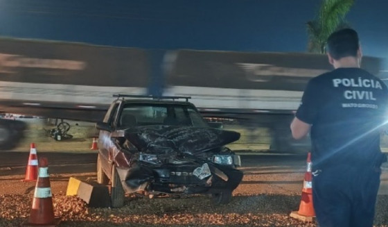 O motorista do carro foi levado para delegacia para prestar esclarecimentos. 