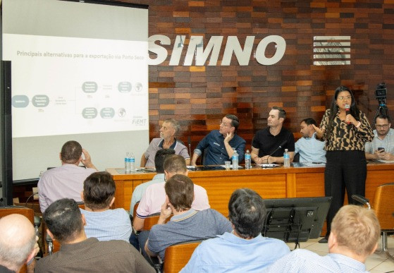 Reunião debateu alternativas para potencializar o comércio internacional de madeira.