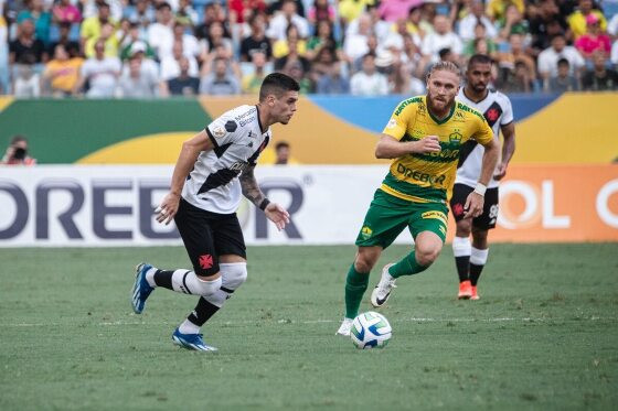 O jogo é válido pela 19ª rodada do Campeonato Brasileiro.