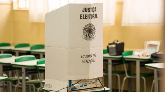 Não é admitido causar desordem no local de votação.