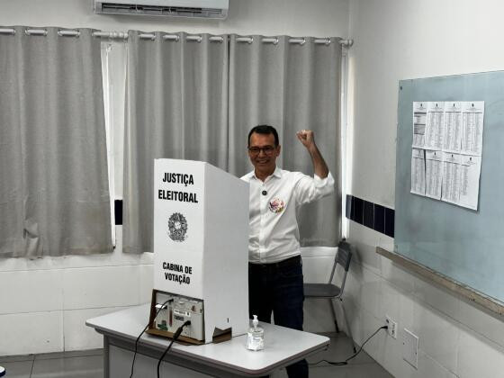 Lúdio foi o primeiro candidato a prefeito a votar em Cuiabá.