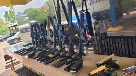 Armas e munições seriam levadas para a Bahia.