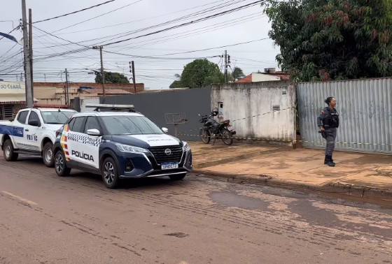 Os corpos foram encontrados na manhã deste sábado (19), dentro da casa do casal em Pontes e Lacerda.