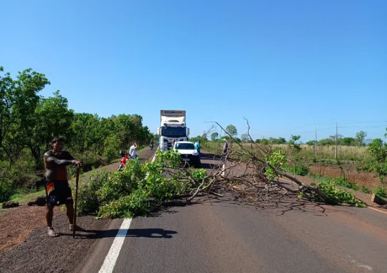 O acidente ocorreu nesta terça-feira (22), em Água Boa. 