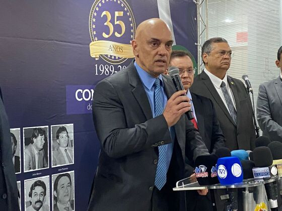 Alexandre de Moraes participa do Seminário “35 anos da Constituição de Mato Grosso” junto com os ministros do STF, Gilmar Mendes e Flávio Dino.