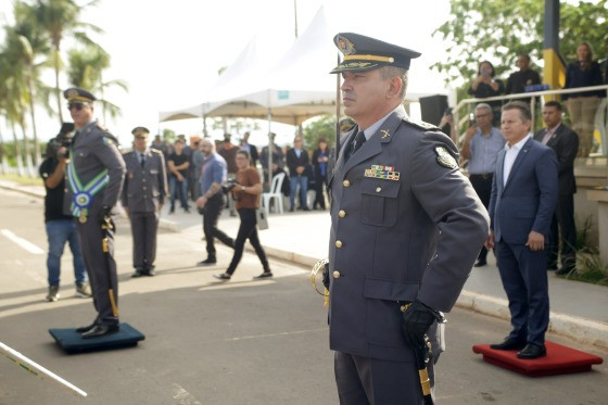 Coronel Fernando Tinoco foi empossado como comandante-geral da PM na manhã desta sexta-feira (29).