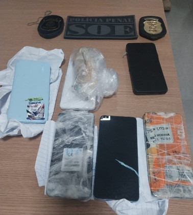 Os itens foram localizados com um reeducando conhecido como “Sapateiro”