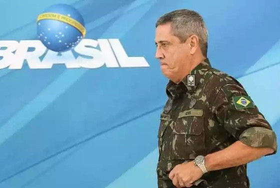 Segundo Cid, Braga Netto disse aos militares que o dinheiro "havia sido obtido junto ao pessoal do agronegócio".