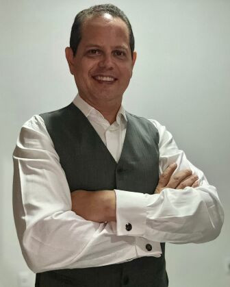 Gian Vasconcelos - Administrador, consultor de finanças e investimentos e especialista em Inteligência Artificial