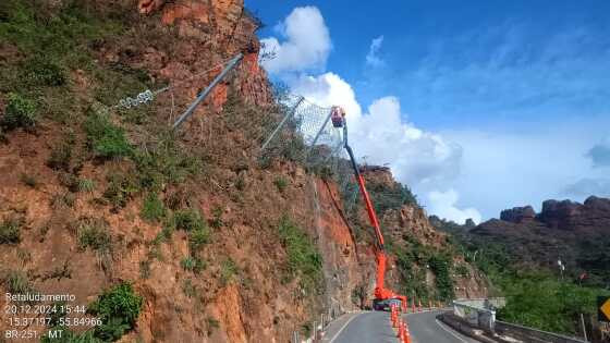 A previsão é que o trânsito permaneça desta forma, sem interrupções, até o dia 06 de janeiro.