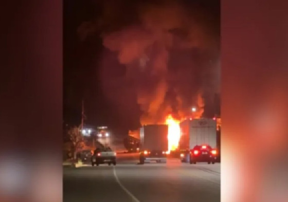 Os bombeiros informaram que o veículo vinha de São Paulo. 