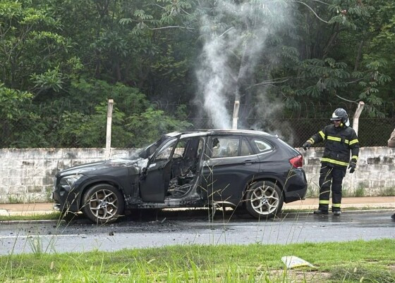 Conforme informado pelos bombeiros, ninguém se feriu.