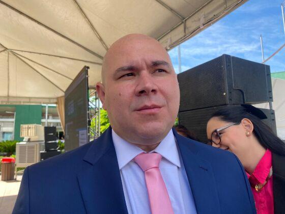 Prefeito prevê início de gestão tulmutuado.