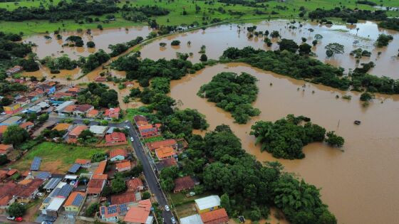 Rio Branco é um dos municípios que ficaram alagados após temporal.