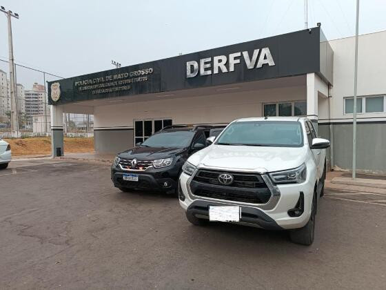 Toyota Hilux recuperada pela DERFVA horas após o furto em setembro de 2024, em Cuiabá. 