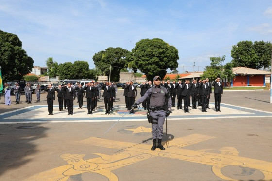 A cerimônia foi emocionante para as autoridades presentes e, principalmente, para os familiares.