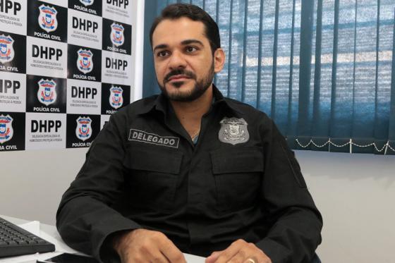 As investigações para esclarecer o crime seguem em andamento.