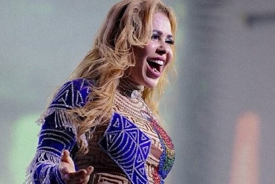 A família de Joelma vai aumentar. A cantora vai se tornar avó pela primeira vez. 