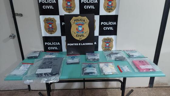 Os mandados foram cumpridos no CDP de Pontes e Lacerda e nas residências dos investigados. Dois policiais penais foram presos preventivamente.