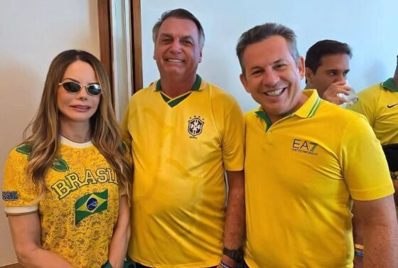 Ex-presidente lidera ato hoje, no Rio de Janeiro.