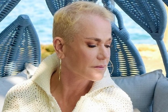 Em entrevista, Xuxa Meneghel deu detalhes do procedimento, realizado há pouco mais de duas semanas.