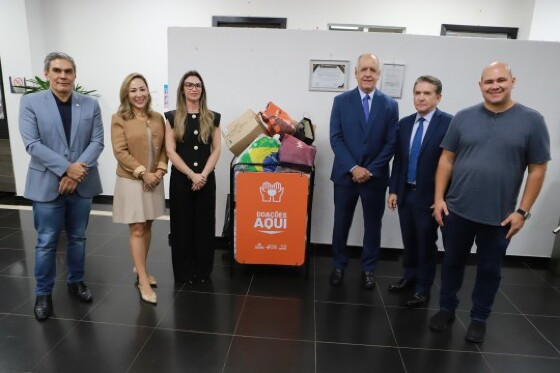 Presente na entrega, o prefeito de Cuiabá, Abílio Brunini, ressaltou a necessidade de ações concretas para combater a violência doméstica.