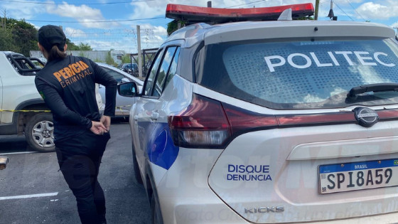 Um carro preto deixou o homem no local, momento em que os disparos foram efetuados