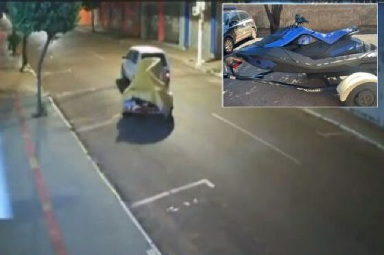 Trio fugiu em alta velocidade com a moto aquática engatada ao Uno.
