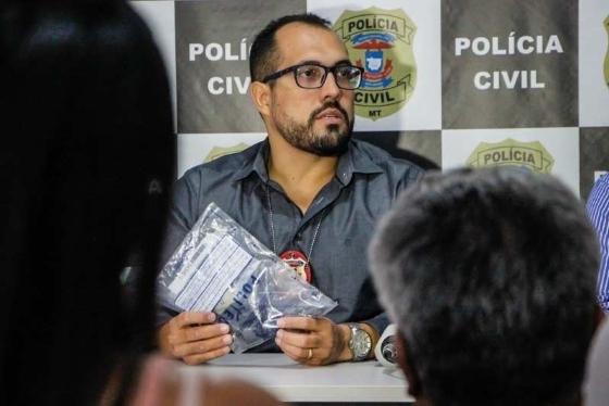 Marcel é delegado de polícia civil e tem passagens por diversas delegacias de Mato Grosso, inclusive como titular da DHPP.
