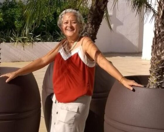 Nora Ney Farias de Souza, 65, estava com um amiga no veículo.