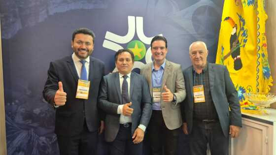 Prefeitos já começaram a chegar para atividades de congresso municipalista.