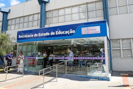 De acordo com a Seduc, os aprovados terão contrato temporário