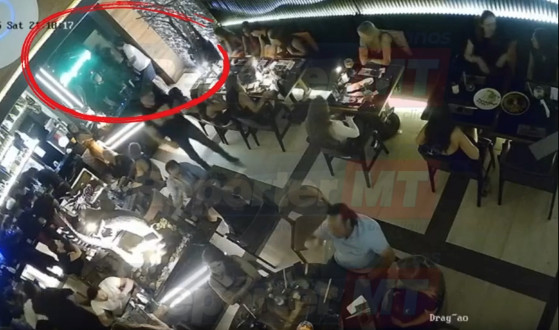 Após a confusão dentro do Haru, Marllon destruiu o deck do local.
