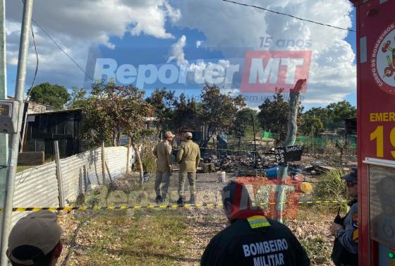 Menino de 5 anos morreu carbonizado em incêndio em barraco de madeira.
