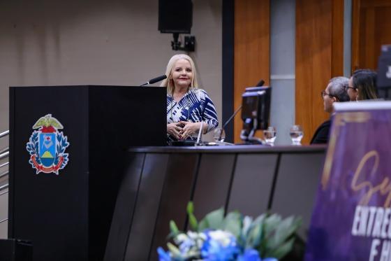 A presidente do TRE-MT ressaltou a importância de receber a honraria. 