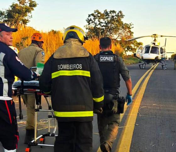 O acidente aconteceu no final da tarde deste sábado (06), na Estrada do Manso