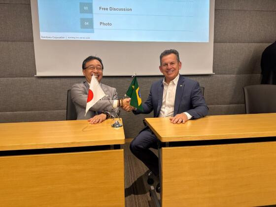 Mauro Mendes durante reunião com Yujiro Okuni, CEO do Sumitomo Corporation