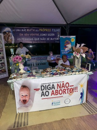 O evento acontece a partir das 17h e os presentes terão a oportunidade de se informar mais sobre o tema por meio de palestras, vídeos, distribuição de mensagens espíritas, folders explicativos e edições do “Evangelho Segundo o Espiritismo”. Para a co