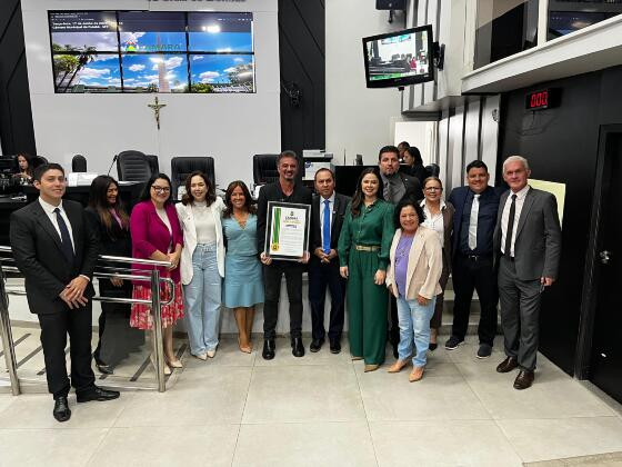 Homenagem foi entregue a André Michells pelo vereador Dilemário Alencar