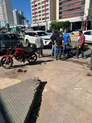 Uma equipe do Serviço de Atendimento Móvel de Urgência (Samu) foi acionada e prestou socorro à vítima