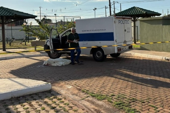 Duplo homicídio aconteceu em um condomínio em Várzea Grande