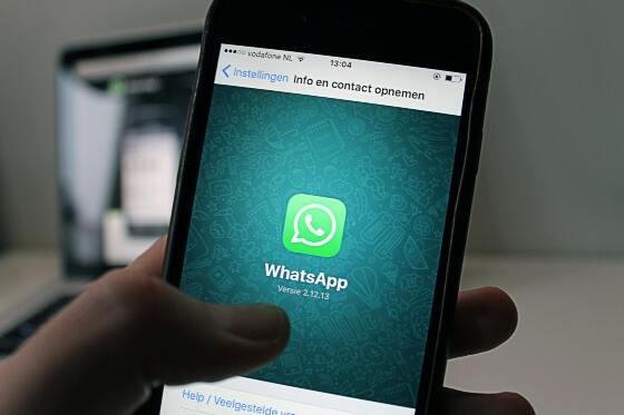 celular whatsapp