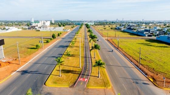 As vias exclusivas oferecem mais segurança, conforto e opções de lazer, promovendo um ambiente urbano voltado não apenas para veículos, mas também para as pessoas