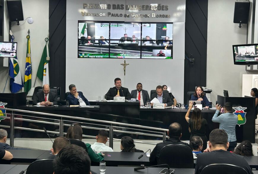 Depoimento de Emanuel é marcado por provocações; ex-prefeito defende vantagens de contrato milionário